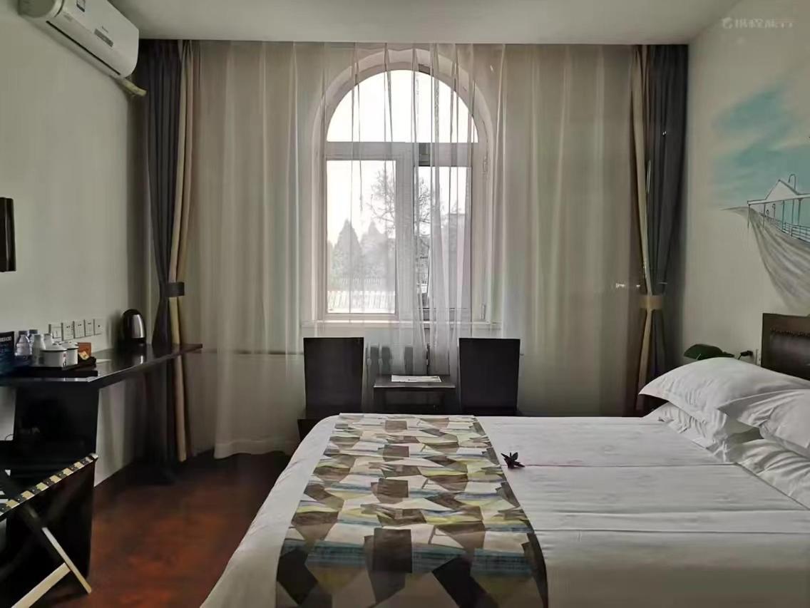 Nostalgia Hotel Beijing Guozijian Ghost Street - Near Beijing Lama Temple, Beihai Park, Jingshan Park, Drum Tower, Houhai Bar Street, Tian'Anmen Square, Located In Beijing Traditional Hutongs, 5 Minutes Away From Beixinqiao Metro Station Eksteriør billede